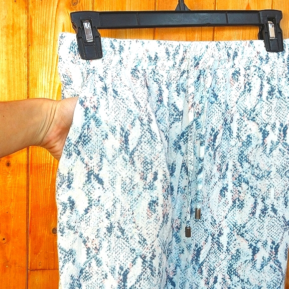 🐍Snake pattern skirt, size S - Picture 5 of 5